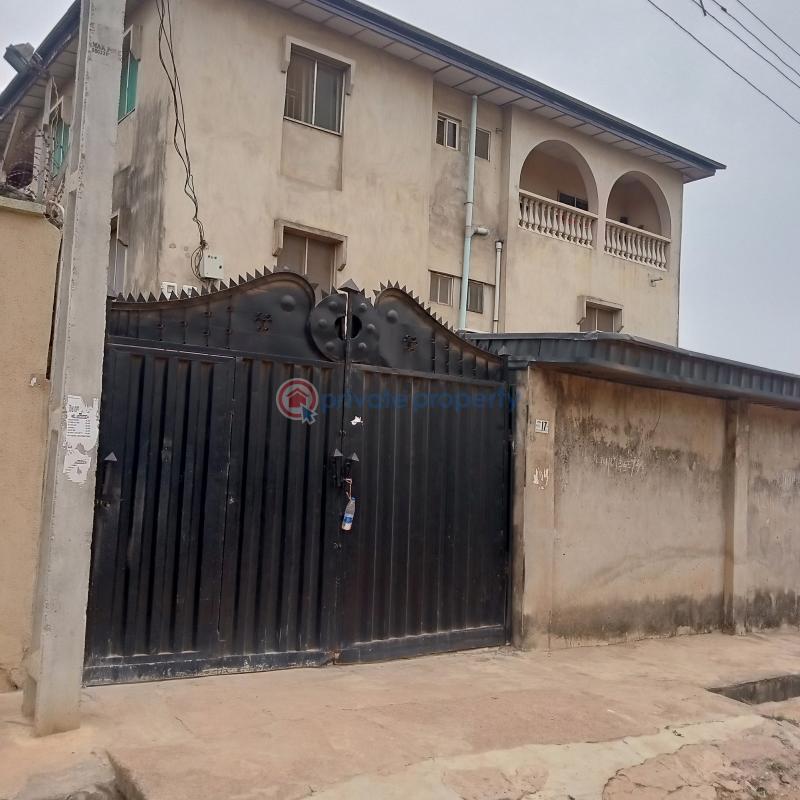 3 bedroom Block Of Flats For Rent Silver Estate, Idimu Ikotun Isolo Lagos - 0