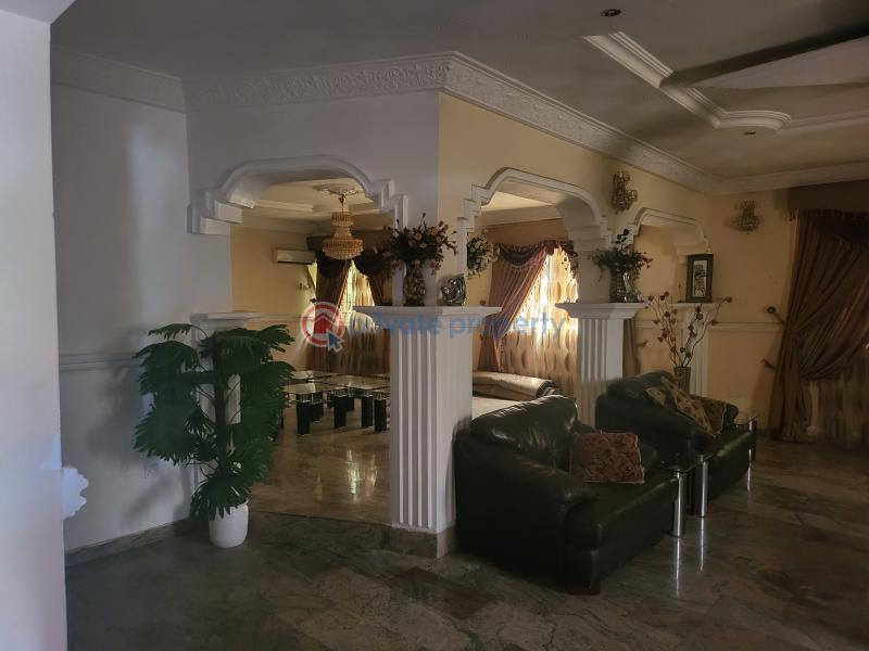 For rent 8 bedroom Duplex Prince And Princess Estate Kaura Abuja Phase