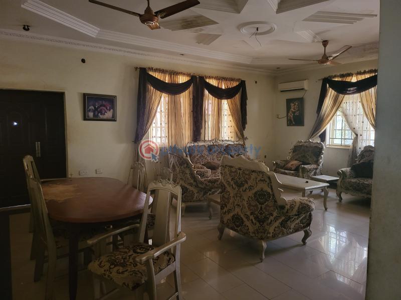 For rent 8 bedroom Duplex Prince And Princess Estate Kaura Abuja Phase