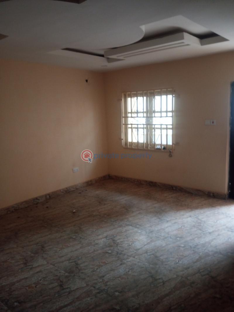 2 bedroom Block Of Flats For Rent Federal Housing Authority Lugbe Abuja Phase 4  - 4
