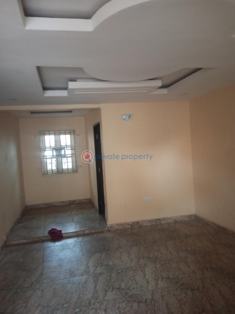 2 bedroom Block Of Flats For Rent Federal Housing Authority Lugbe Abuja Phase 4  - 1