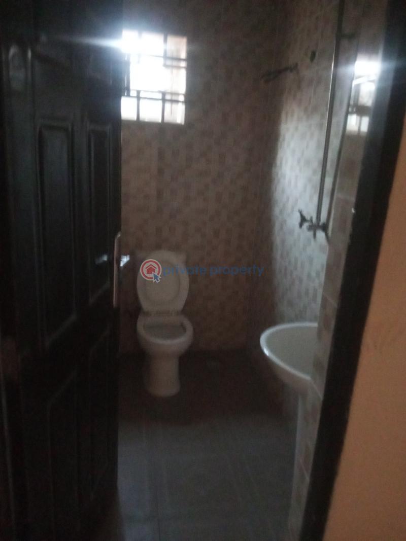 2 bedroom Block Of Flats For Rent Federal Housing Authority Lugbe Abuja Phase 4  - 5
