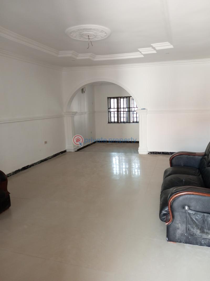 For rent 2 bedroom House Lugbe Airport Road Abuja Phase 4 (PID 1PAGJA