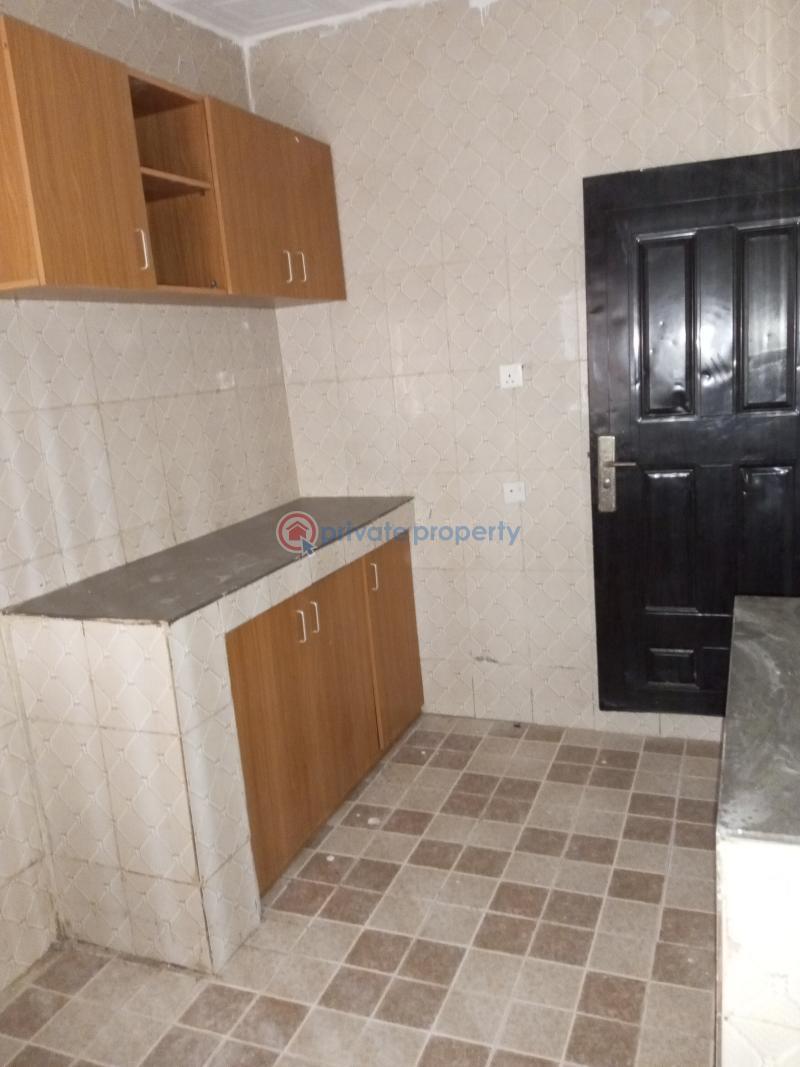 For rent 2 bedroom House Lugbe Airport Road Abuja Phase 4 (PID 1PAGJA