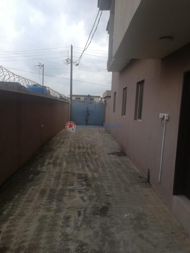 2 bedroom Block Of Flats For Rent Ifako-ogba Lagos - 10