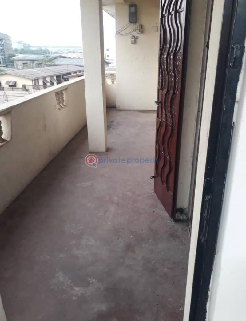 2 bedroom Flat & Apartment For Rent Akinyemi, Ring Road Ibadan Oyo - 3