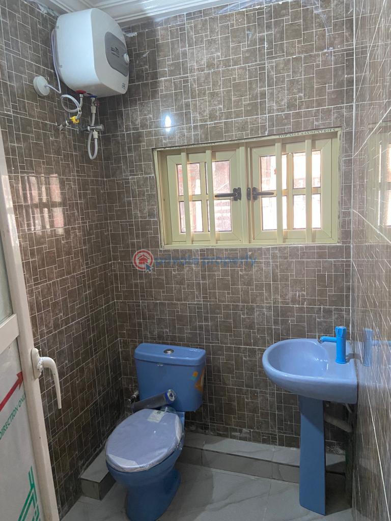 2 bedroom Flat & Apartment For Rent Yaba Lagos - 1