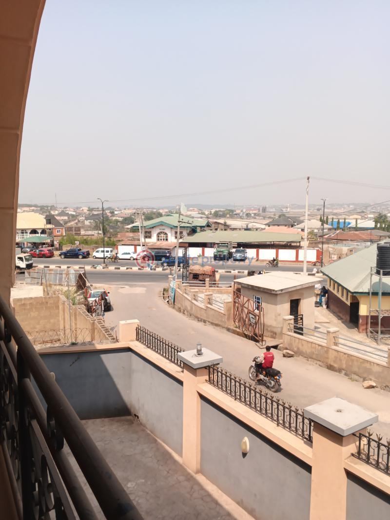 3 bedroom House For Rent Behind Bollad Akala Express Ibadan Akala Express Ibadan Oyo - 0