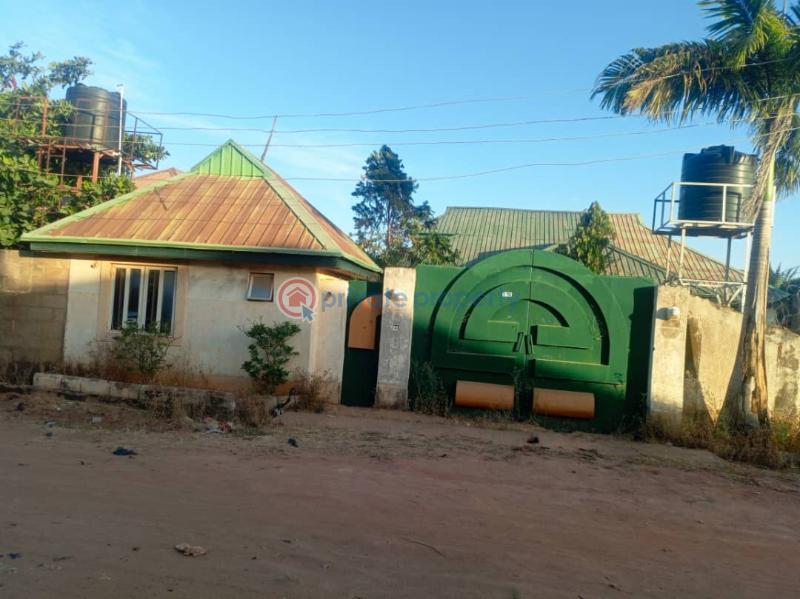 4 bedroom Terraced Bungalow For Sale Mahuta New Extension By Army Estate Kaduna Kaduna Area  - 1