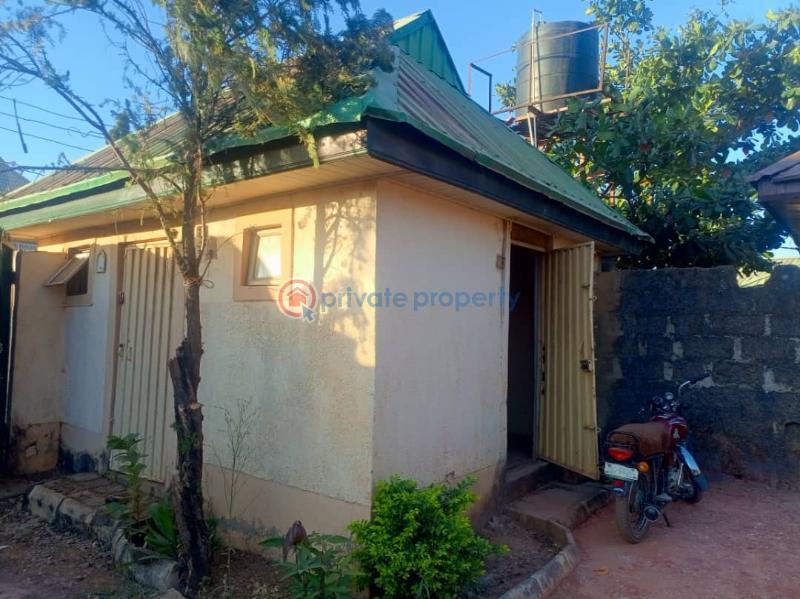 4 bedroom Terraced Bungalow For Sale Mahuta New Extension By Army Estate Kaduna Kaduna Area  - 5