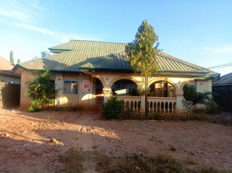 4 bedroom Terraced Bungalow For Sale Mahuta New Extension By Army Estate Kaduna Kaduna Area  - 8