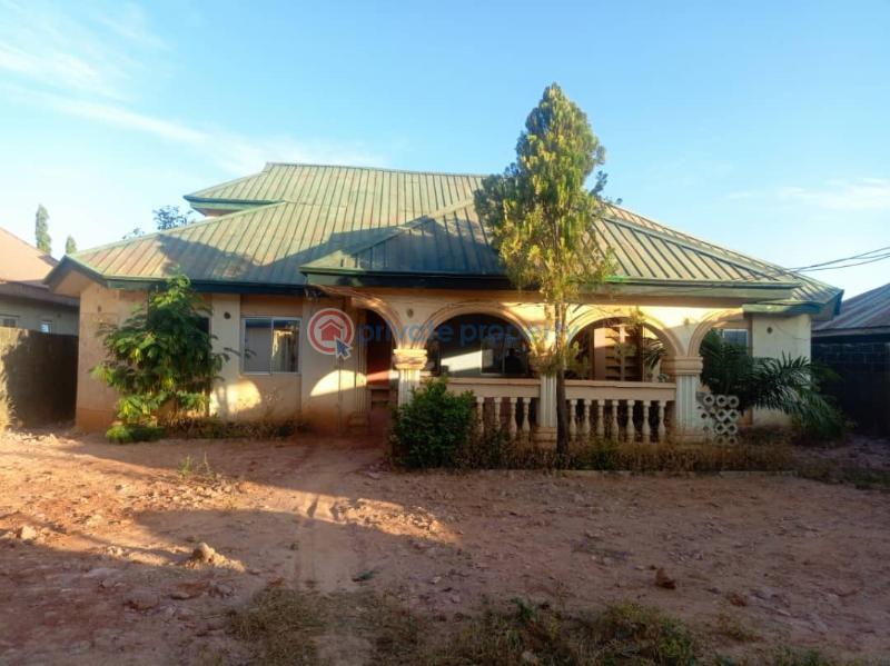 4 bedroom Terraced Bungalow For Sale Mahuta New Extension By Army Estate Kaduna Kaduna Area  - 0