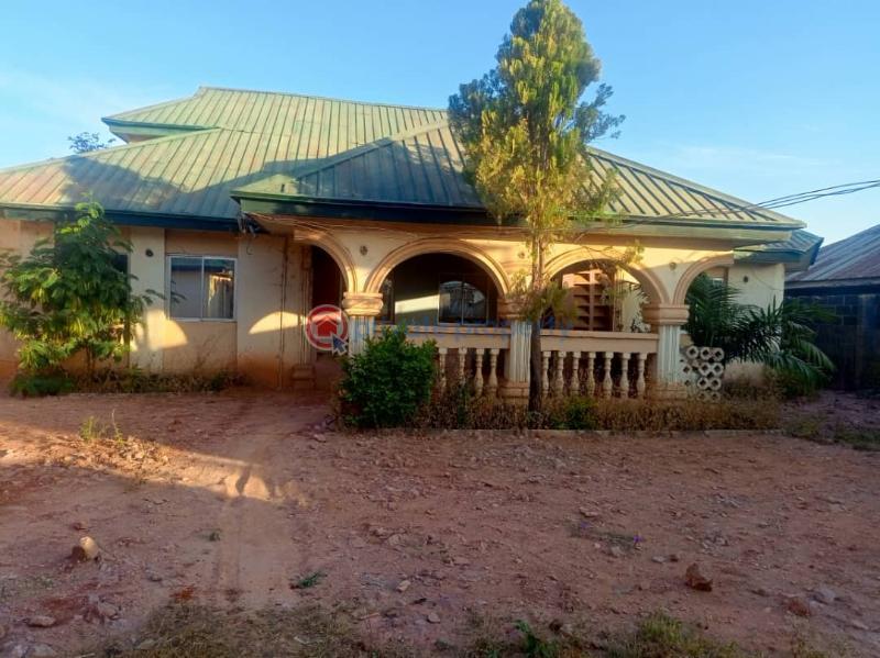 4 bedroom Terraced Bungalow For Sale Mahuta New Extension By Army Estate Kaduna Kaduna Area  - 4