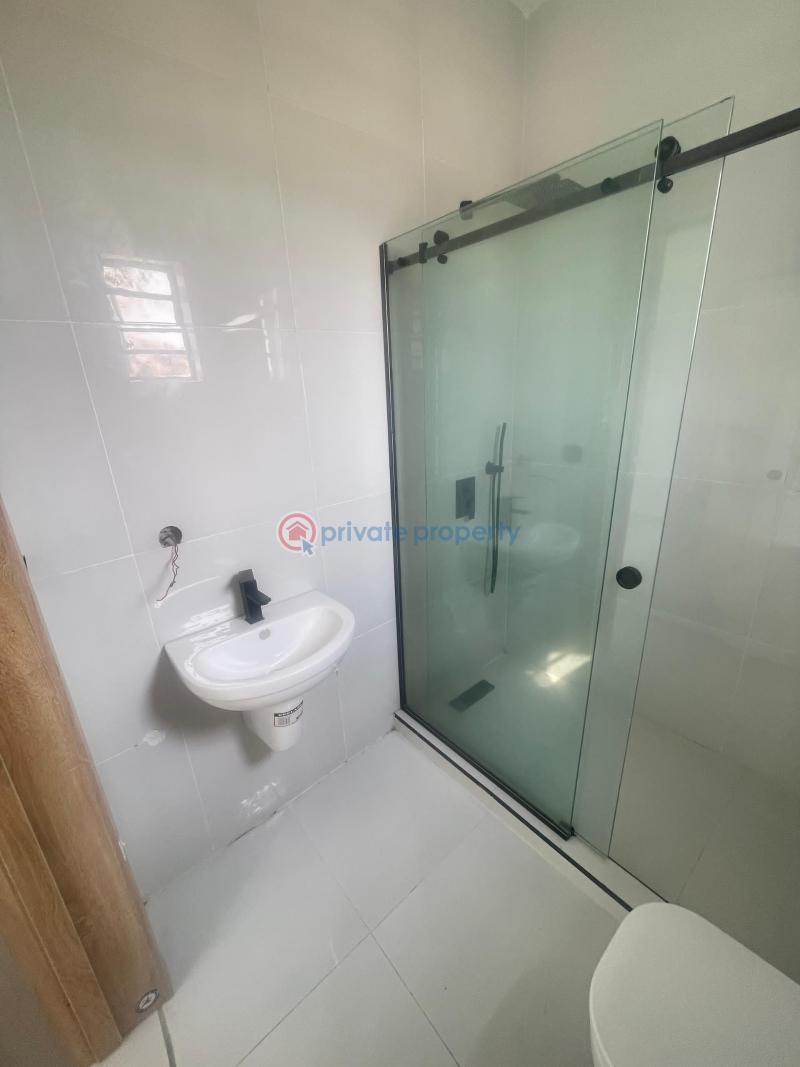 4 bedroom Detached Duplex For Sale This Lovely Built 4 Bedroom Is For Those Seeking For A Spacious Home Ajah Lagos - 6