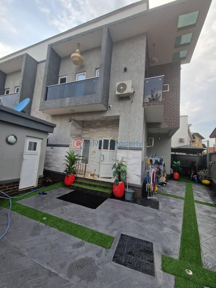 4 bedroom Semi detached Duplex For Sale Omole Phase 2 Ojodu Lagos - 0