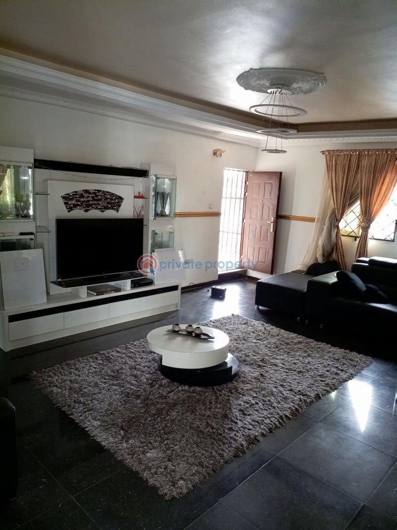 4 bedroom Detached Bungalow For Sale Location Amagba Gra, It Can Also Be Access Through Evbukun, Sapele Road Oredo  - 1