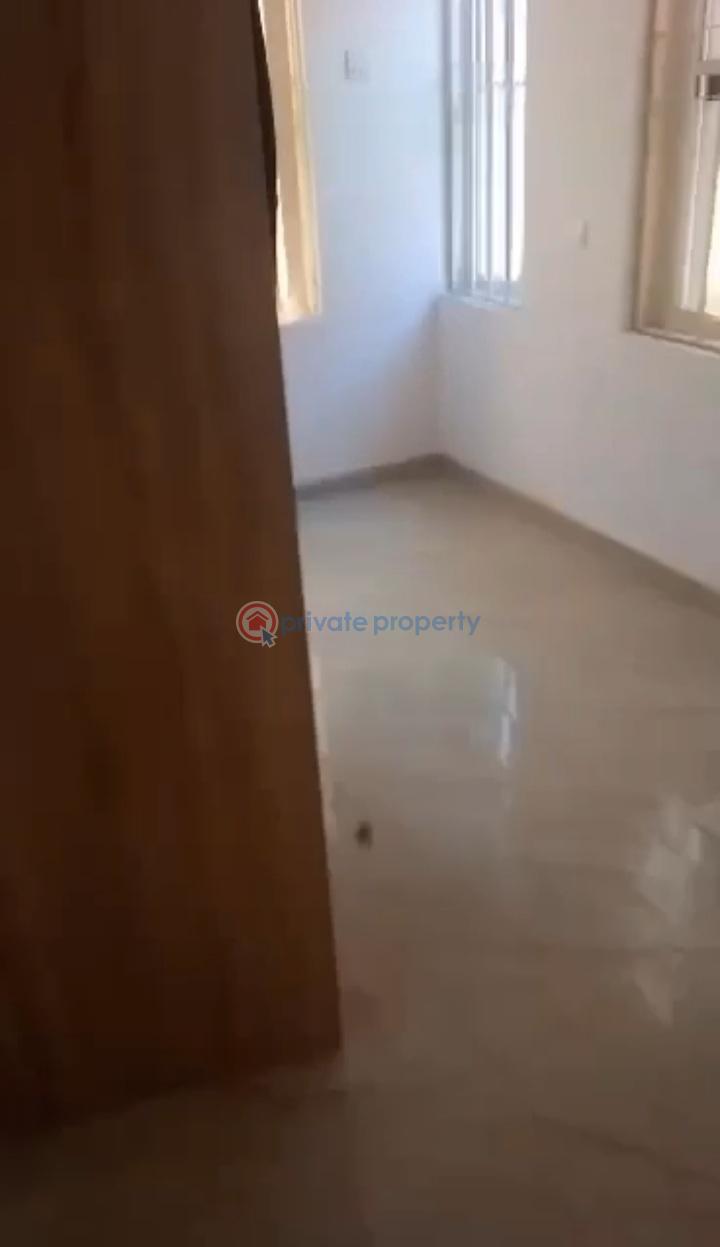 2 bedroom Block Of Flats For Rent Valleyview Estate, Oluodo, Ebute Ikorodu Lagos - 4