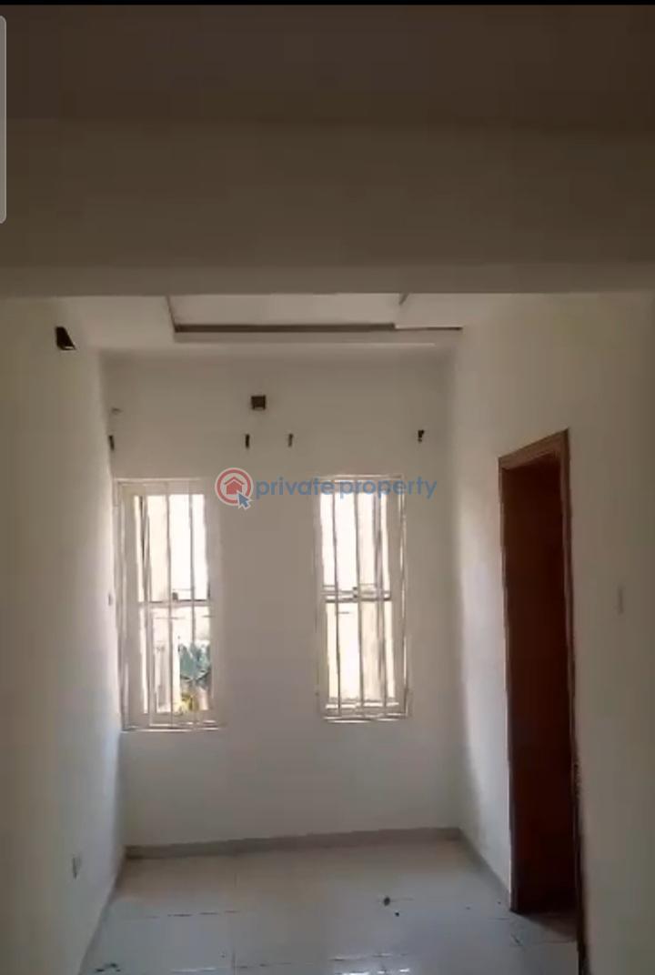 2 bedroom Block Of Flats For Rent Valleyview Estate, Oluodo, Ebute Ikorodu Lagos - 5