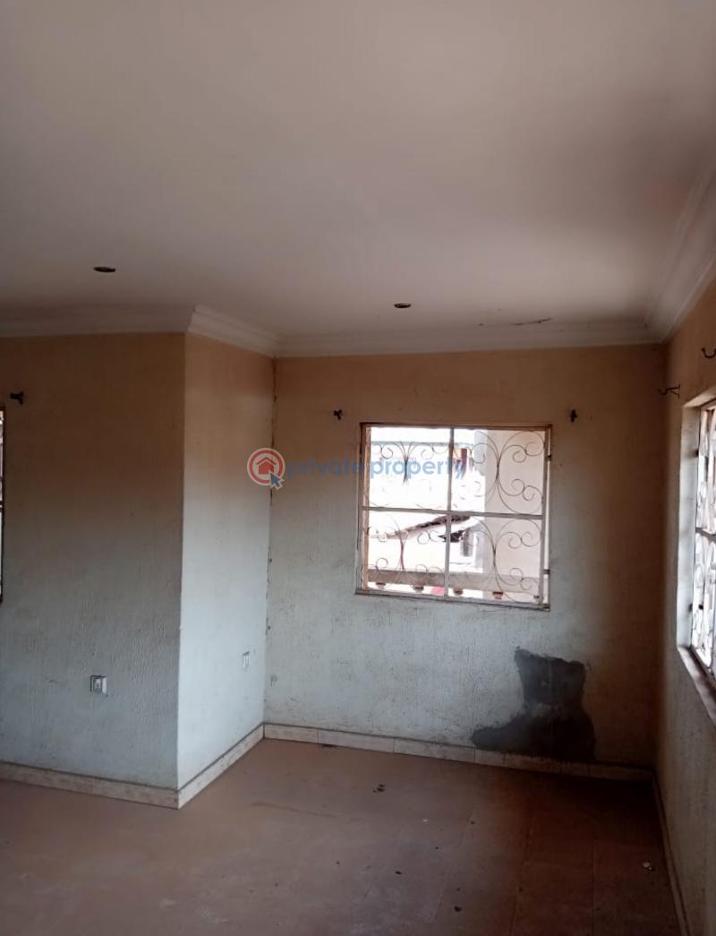 3 bedroom Flat & Apartment For Rent Olaogun, Old Ife Road Ibadan Oyo - 2