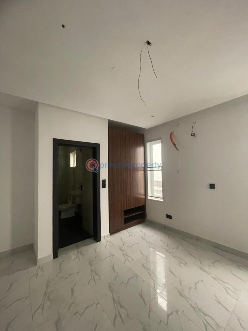 5 bedroom Detached Duplex For Sale Chevron Lekki Lagos - 1