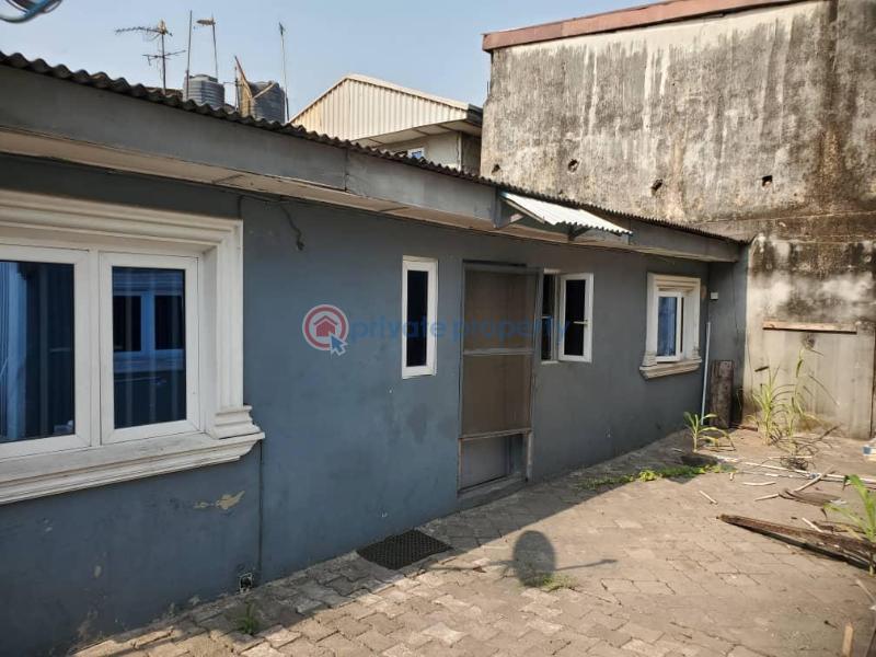 4 bedroom Semi detached Duplex For Rent Dolphin Estate Ikoyi Lagos - 0