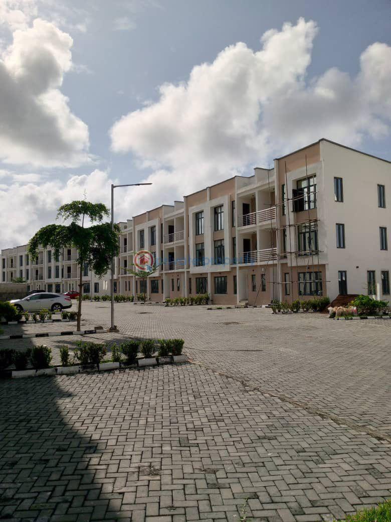4 bedroom Terraced Duplex For Rent Osapa London Lekki Lagos - 1