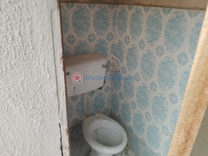 1 bedroom Flat & Apartment For Rent Off Oyatogun Okeira Oke-ira Ogba Lagos - 0
