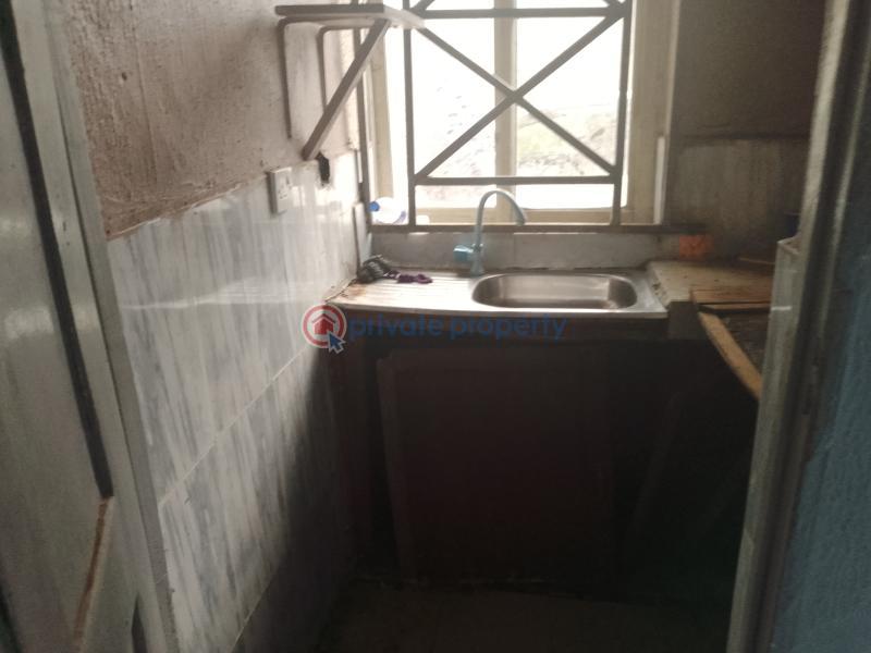 1 bedroom Flat & Apartment For Rent Off Oyatogun Okeira Oke-ira Ogba Lagos - 5