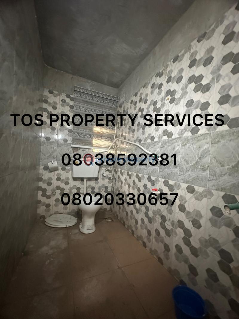 1 bedroom Flat & Apartment For Rent Yaba, Lagos. Yaba Lagos - 3