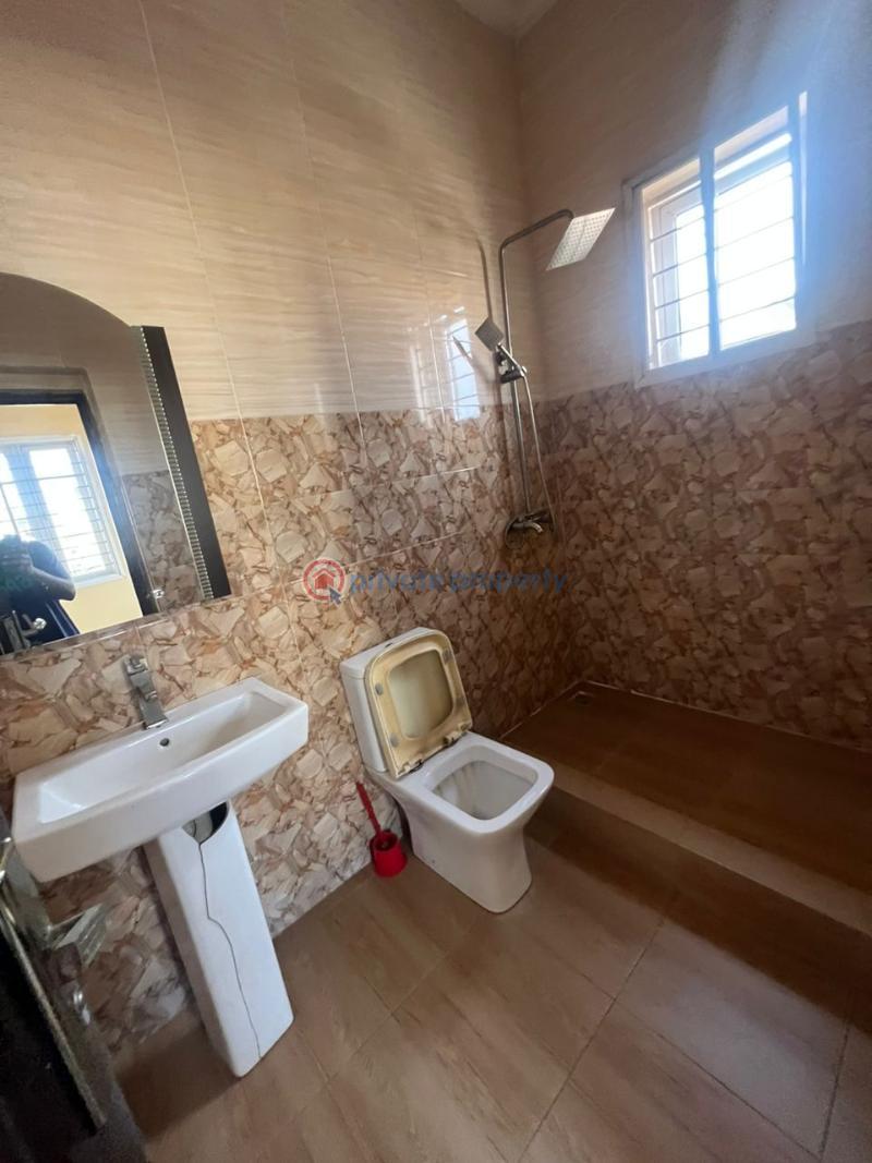 2 bedroom Flat & Apartment For Rent Iwaya Yaba Lagos - 0