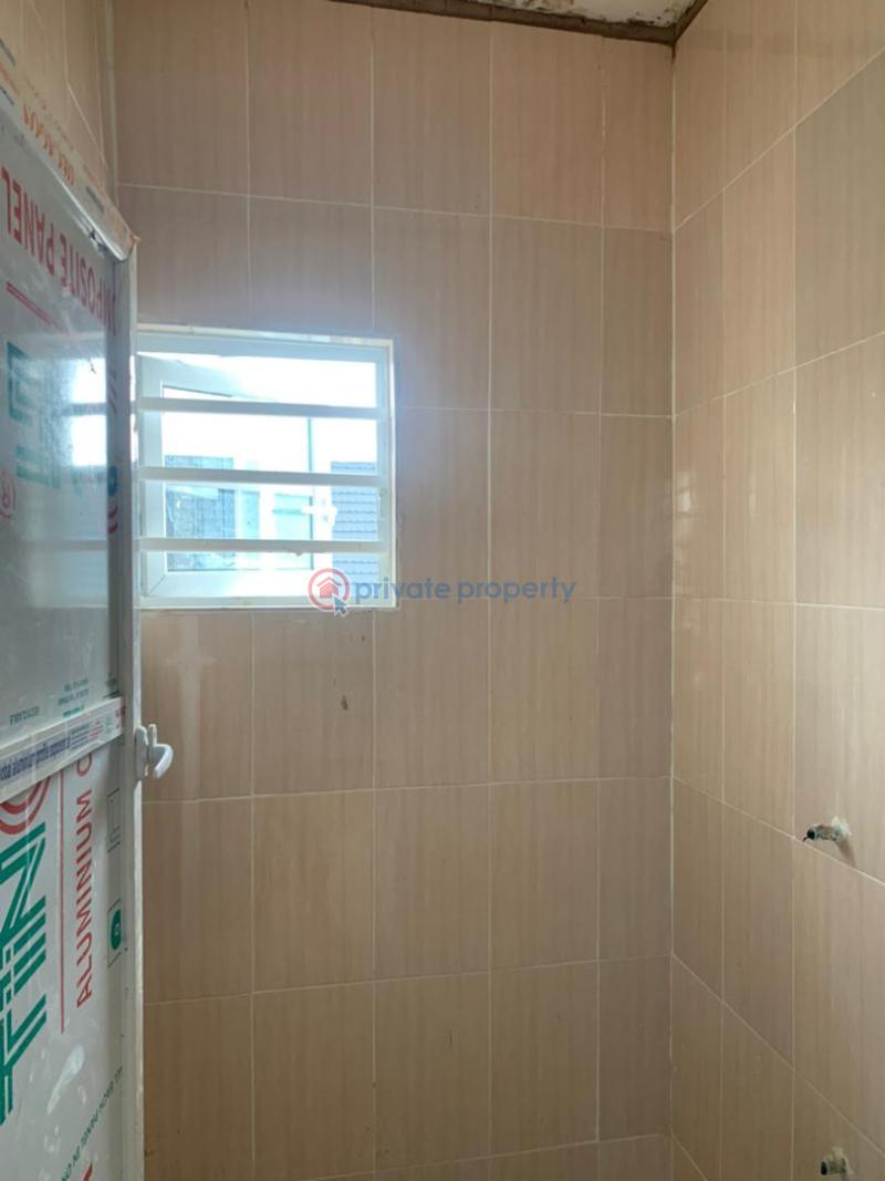 Flat & Apartment For Rent Iwaya Onike Onike Yaba Lagos - 1