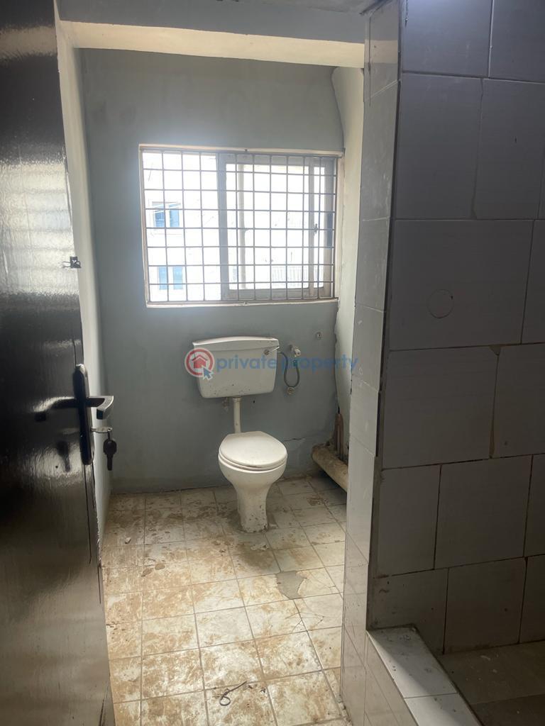 3 bedroom House For Rent Sabo Yaba Lagos - 7