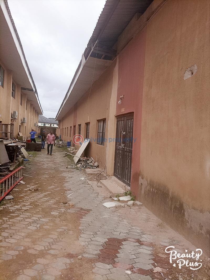 Warehouse For Rent One Afa Isolo. Lagos Mainland Isolo Lagos - 2