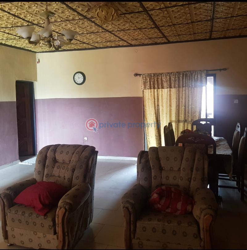 For sale 3 bedroom House Ganiyu Bello, Felele Ibadan Oyo (PID 3PANGP) Private Property Nigeria