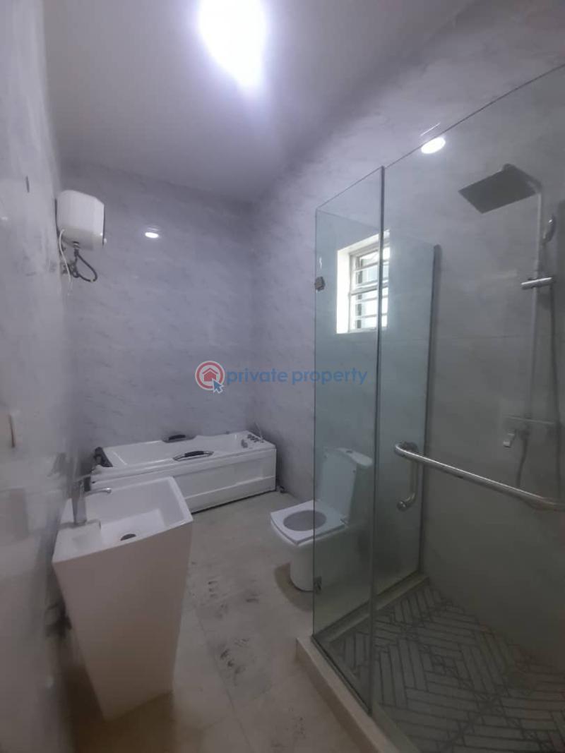 1 bedroom Studio Apartment For Rent Royal Pine Estate, Orchid Road Lekki, Lagos, Nigeria. Gate I Along Lekki Expressway Lagos - 3