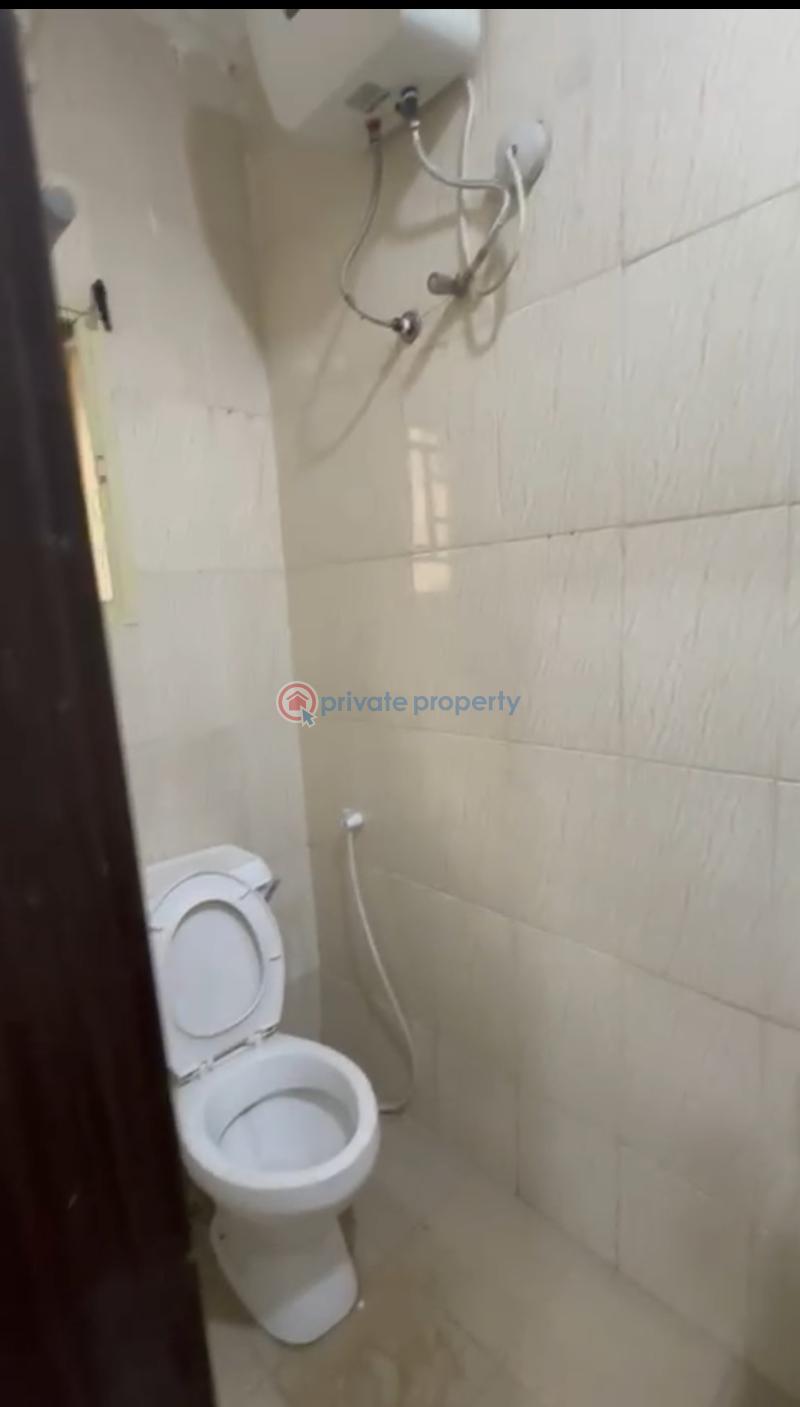 Studio Apartment For Rent Lekki Phase 1 Lagos - 4
