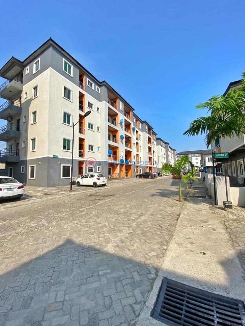 1 bedroom Studio Apartment For Rent Along Lekki Expressway Lagos - 2