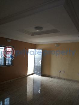 2 bedroom Block Of Flats For Rent Off Park Road Iponri Surulere Lagos - 2