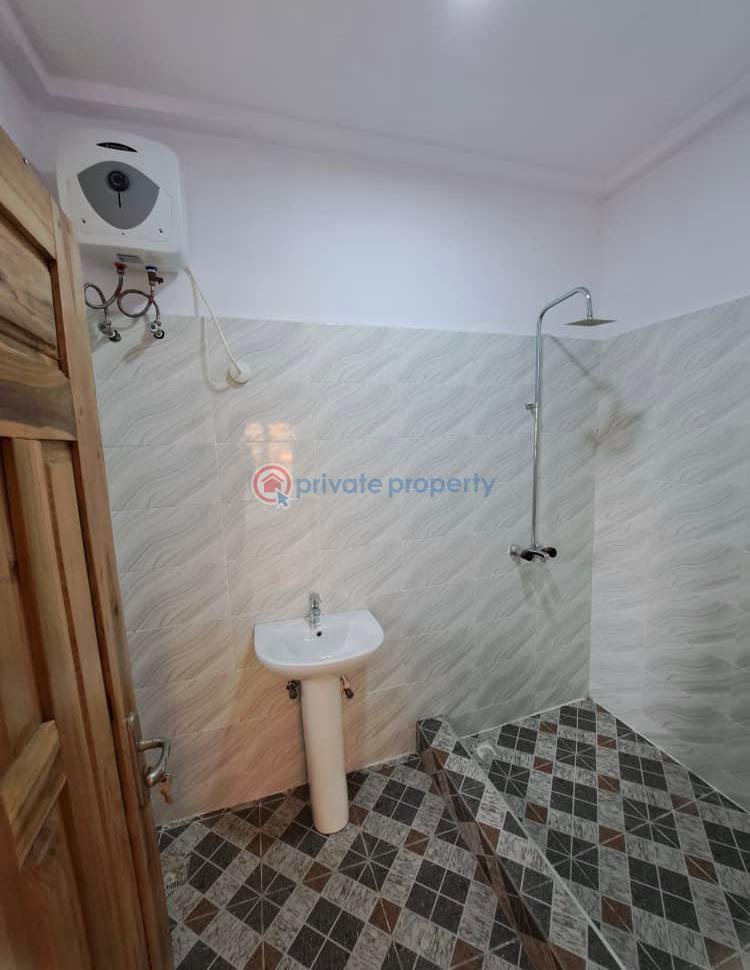 3 bedroom Block Of Flats For Rent Pedro Shomolu Lagos - 3