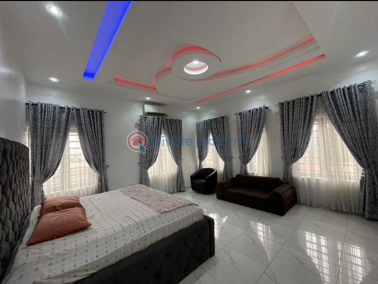 4 bedroom Semi detached Duplex For Rent Ladele Dada Surulere Lagos - 1