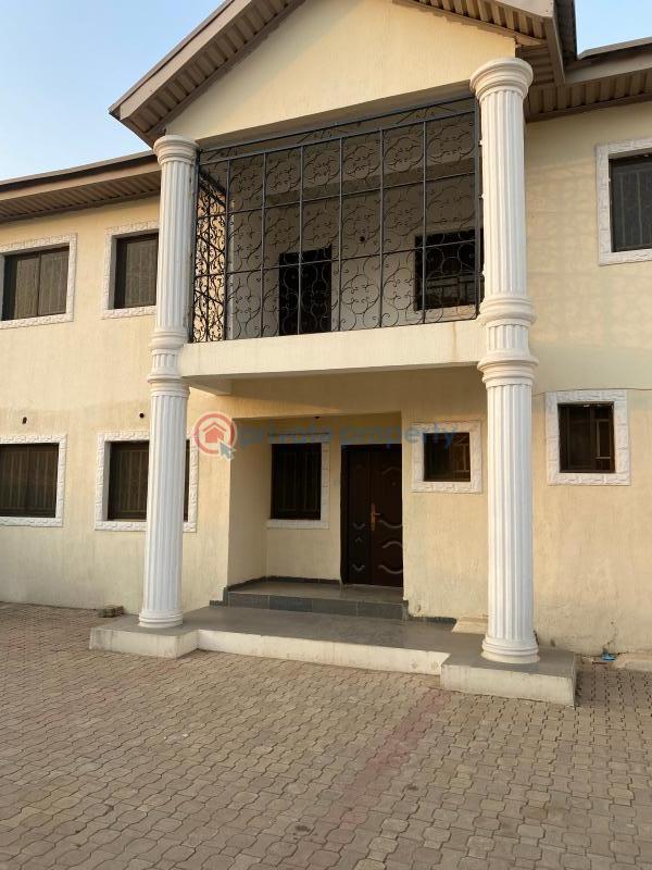 For rent 6 bedroom House 6921a Road House 8a Gwarimpa Abuja Phase 3