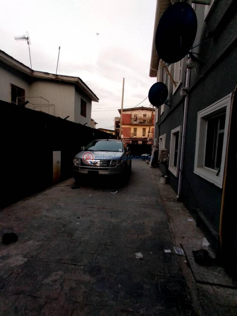 2 bedroom Block Of Flats For Rent Off Ogudu Road Ogudu Road Lagos - 13