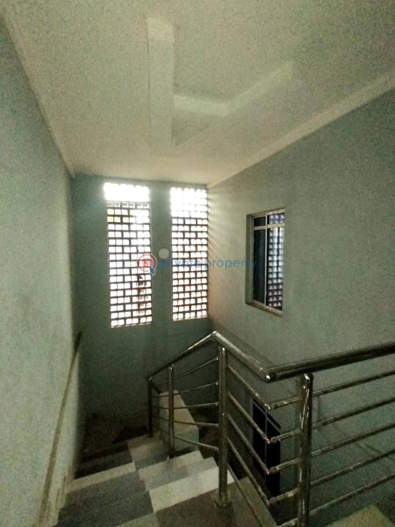 2 bedroom Block Of Flats For Rent Off Ogudu Road Ogudu Road Lagos - 12