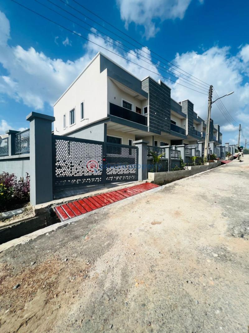 For sale 4 bedroom House Ibadan Oyo (PID 5PAFGS) Private Property