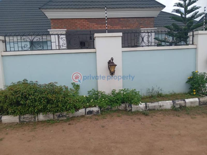 6 bedroom Detached Bungalow For Rent Opposite Taska Filling Station Akala Express Ibadan Oyo - 5