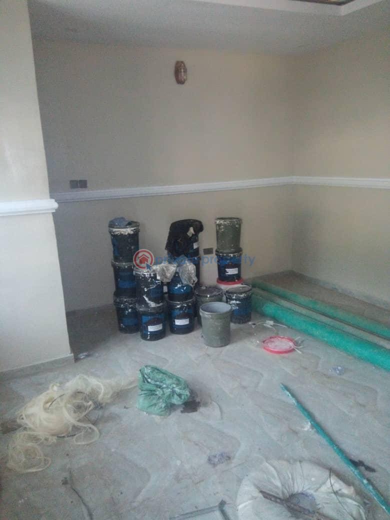 3 bedroom Semi detached Bungalow For Rent Opere Estate With New Garage Odo ona Ibadan Oyo - 2
