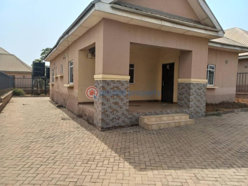 For sale 3 bedroom House Located Along Trademore Estate Lugbe Abuja