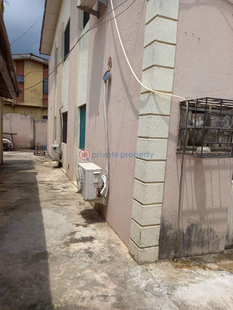 3 bedroom House For Sale Car Wash Bus Stop, Egbeda Idimu Road Alimosho Lagos - 0