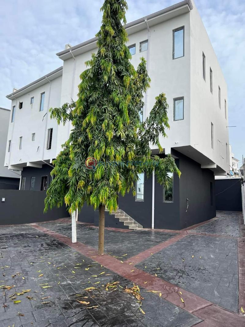 5 bedroom House For Sale Omole Phase 1 Ojodu Lagos - 5