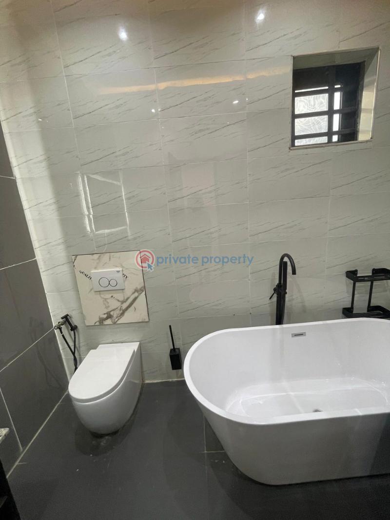 6 bedroom Detached Duplex For Sale Nigeria Army Tiger Estate, Odogbo Barracks Ojoo Ibadan Oyo - 5